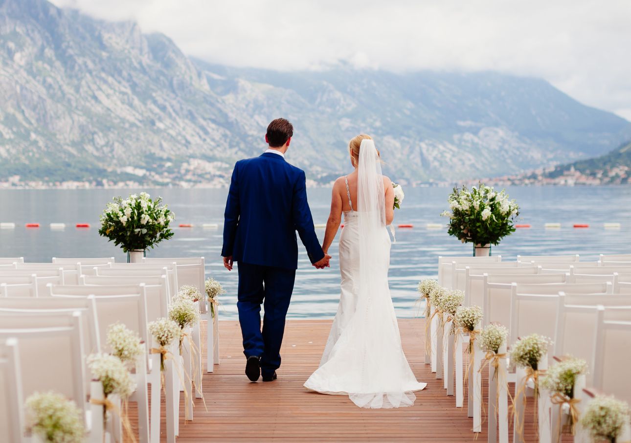 Wedding On A Budget: Get $30K-Like Wedding For $5K or Less