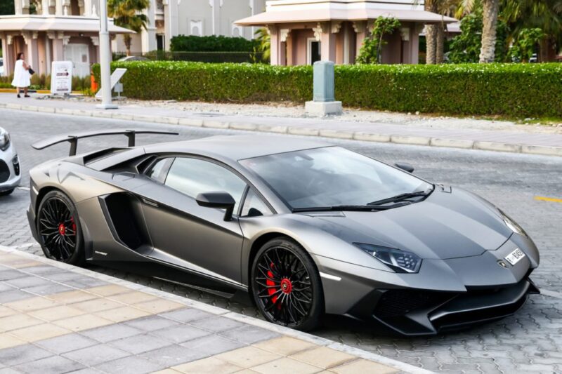 The Way to Save Time While Renting Luxury Cars in Dubai –